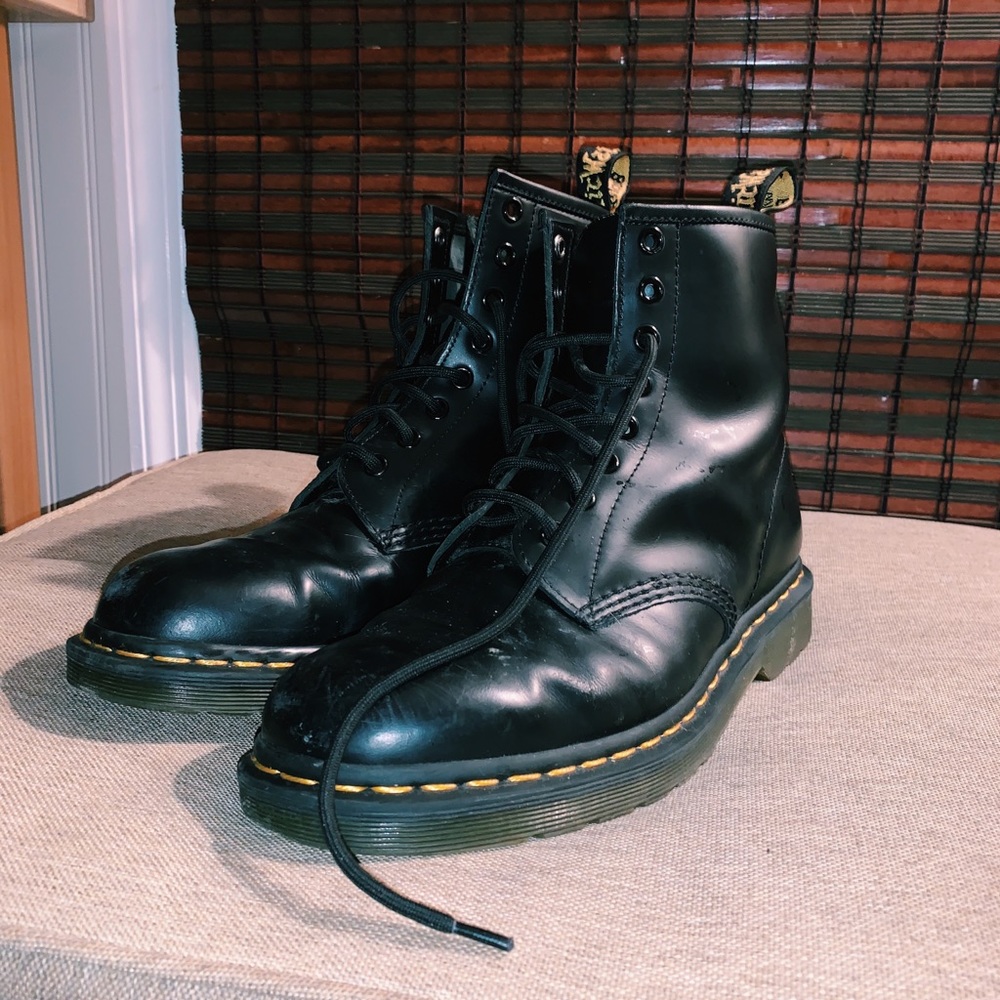 Authentic doc martens woman’s size 9